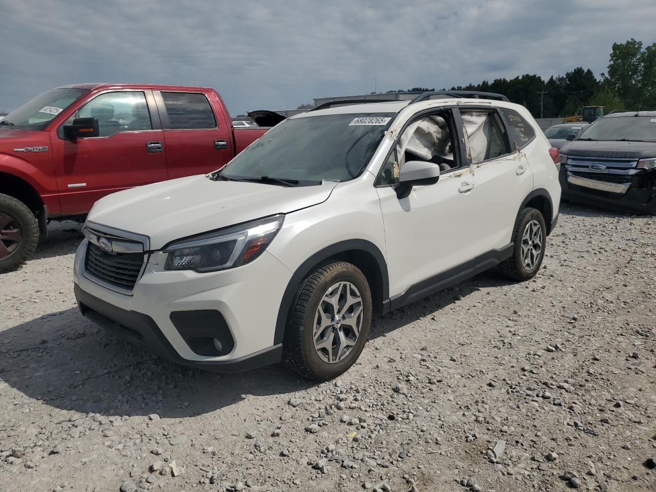 SUBARU FORESTER PREMIUM
