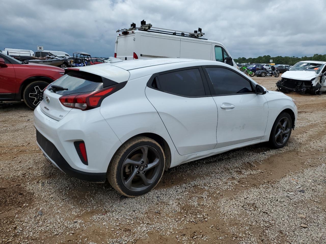 HYUNDAI VELOSTER BASE