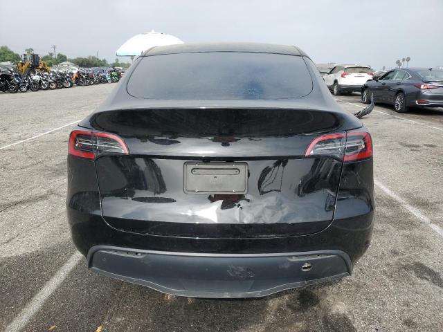 2024 TESLA MODEL Y 7SAYGDEE3RF066215