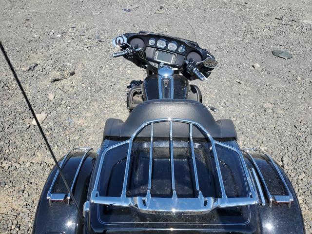 2015 HARLEY-DAVIDSON FLHTCUTG TRI GLIDE ULTRA 1HD1MAL19FB862647