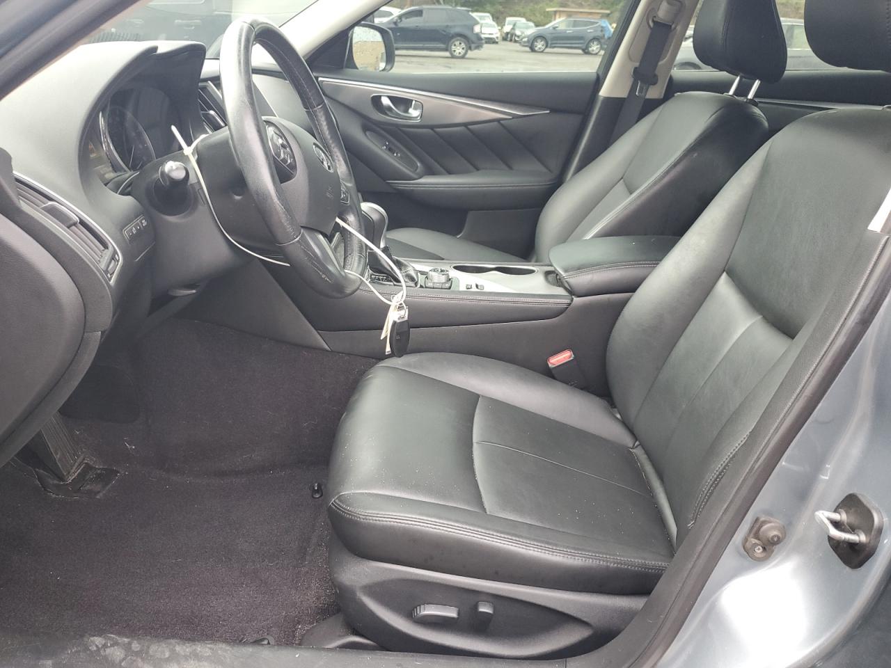 INFINITI Q50 PREMIUM