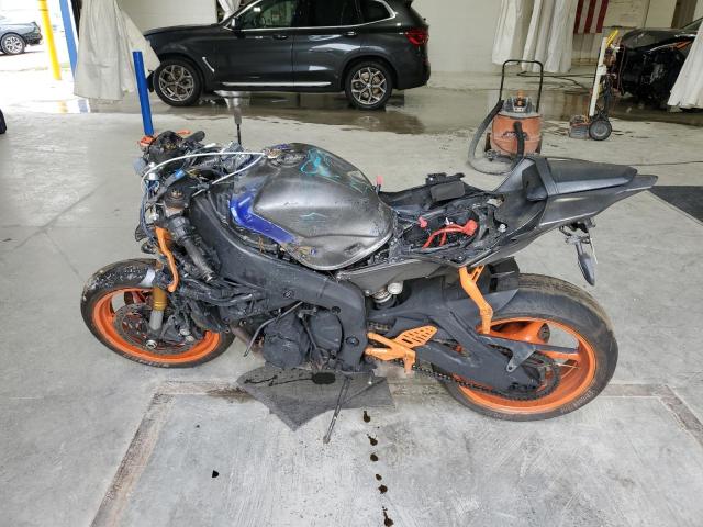 2019 YAMAHA YZFR6 JYARJ28E1KA004499