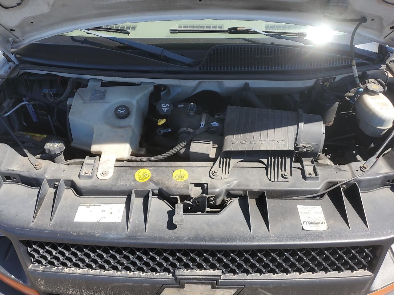 Lot #3210850931 2004 CHEVROLET EXPRESS G2