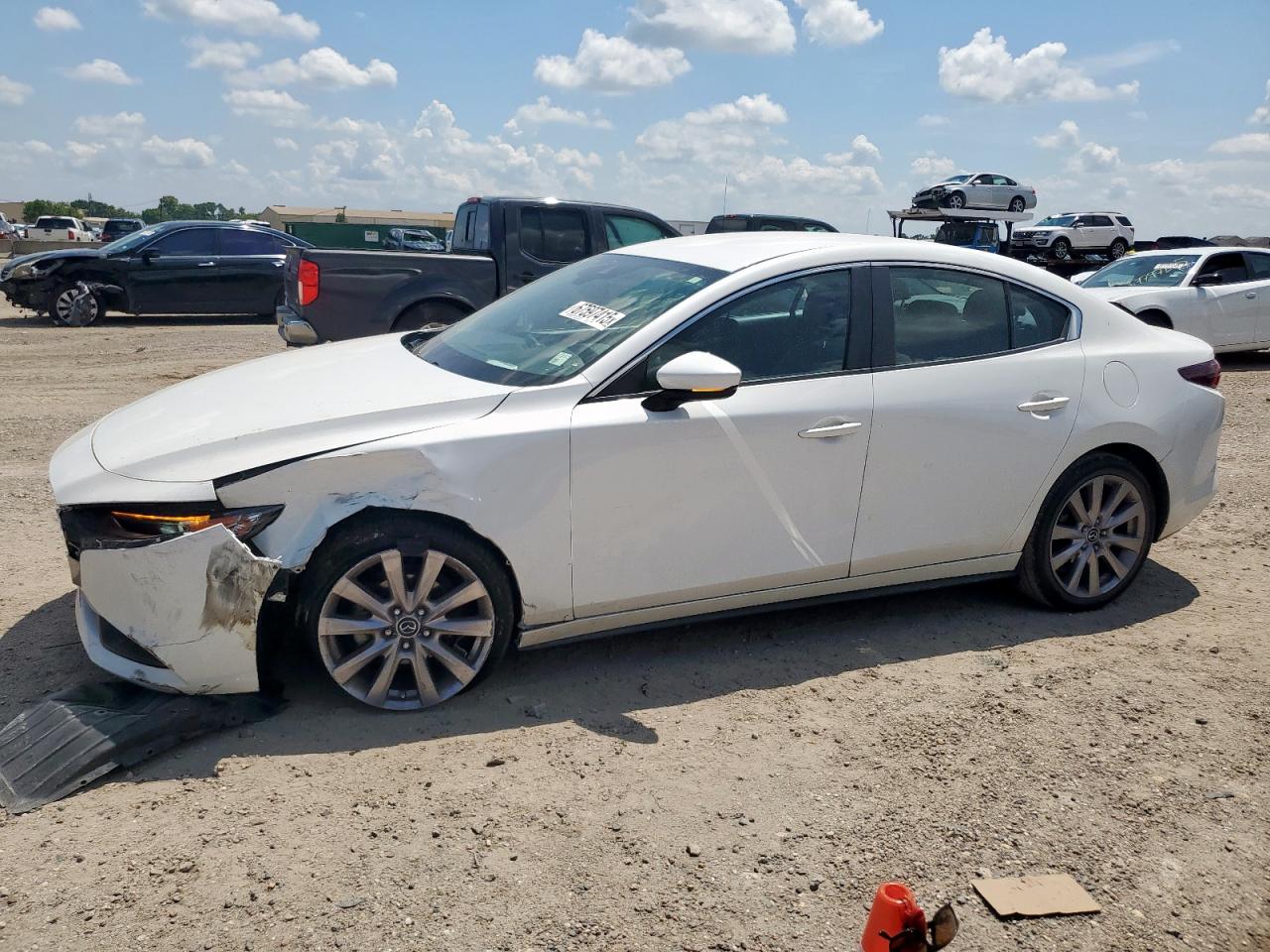 MAZDA 3 PREFERRED