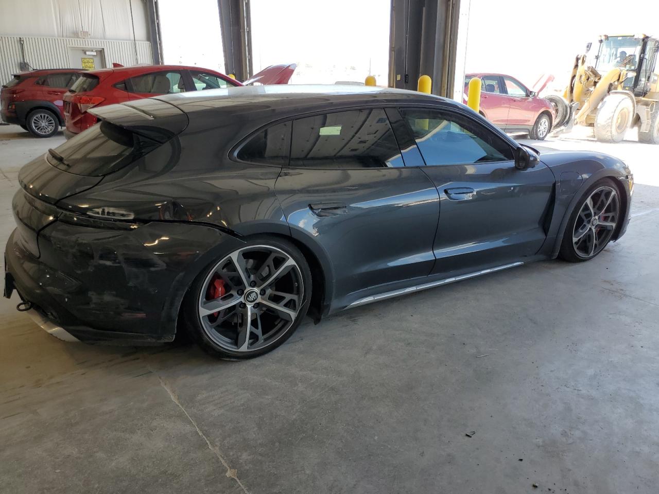 PORSCHE TAYCAN CROSS TURISMO