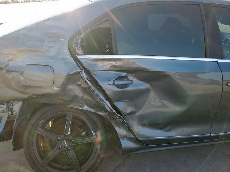 2017 VOLKSWAGEN JETTA SEL 3VWL17AJXHM221685