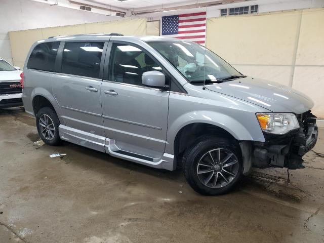 2017 DODGE GRAND CARA 2C4RDGCG7HR781761