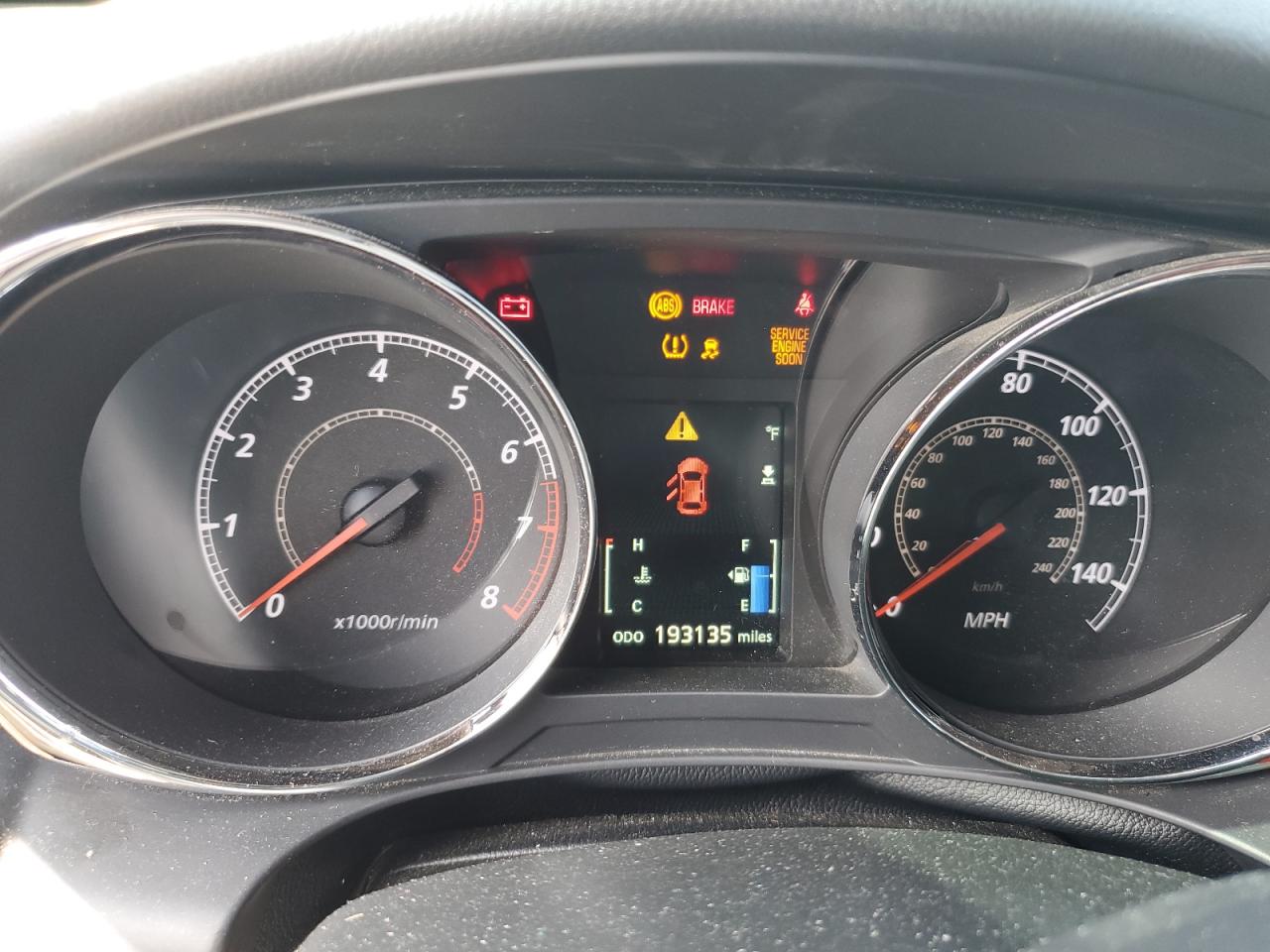 MITSUBISHI OUTLANDER ES