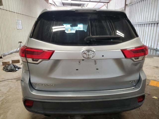 2017 TOYOTA HIGHLANDER SE 5TDKZRFH5HS221330