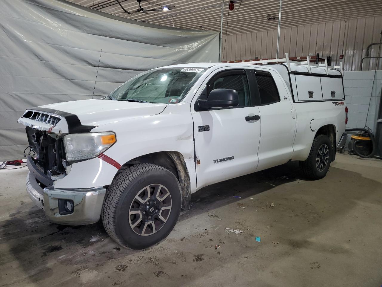 TOYOTA TUNDRA DOUBLE CAB SR