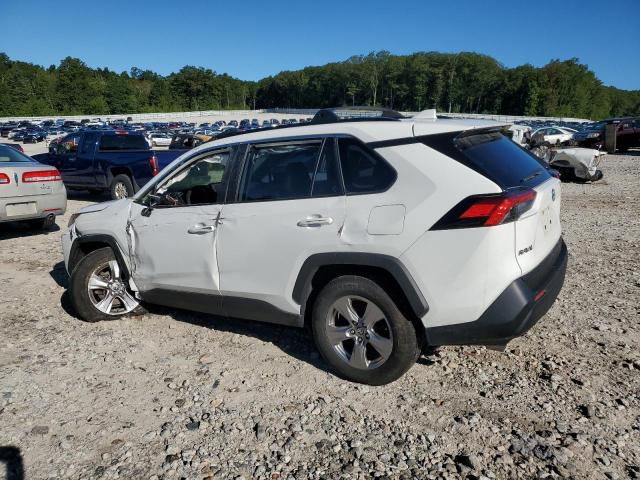 2022 TOYOTA RAV4 XLE JTMRWRFV6ND143614