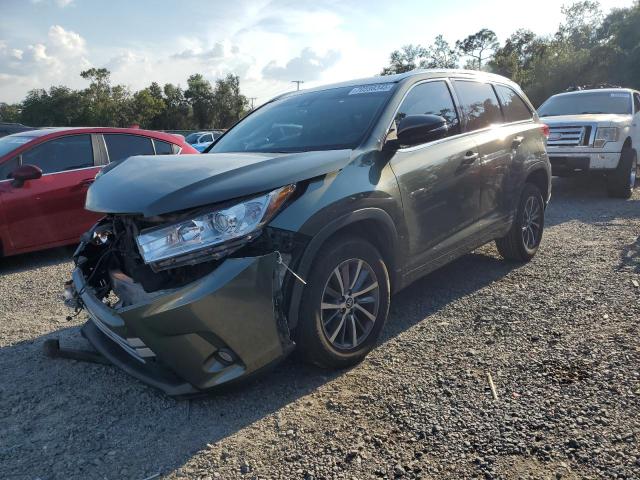 2017 TOYOTA HIGHLANDER SE 5TDKZRFH7HS216548