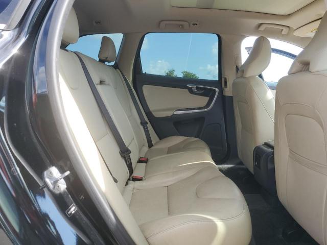 2016 VOLVO XC60 T5 PR YV4612RK2G2839540