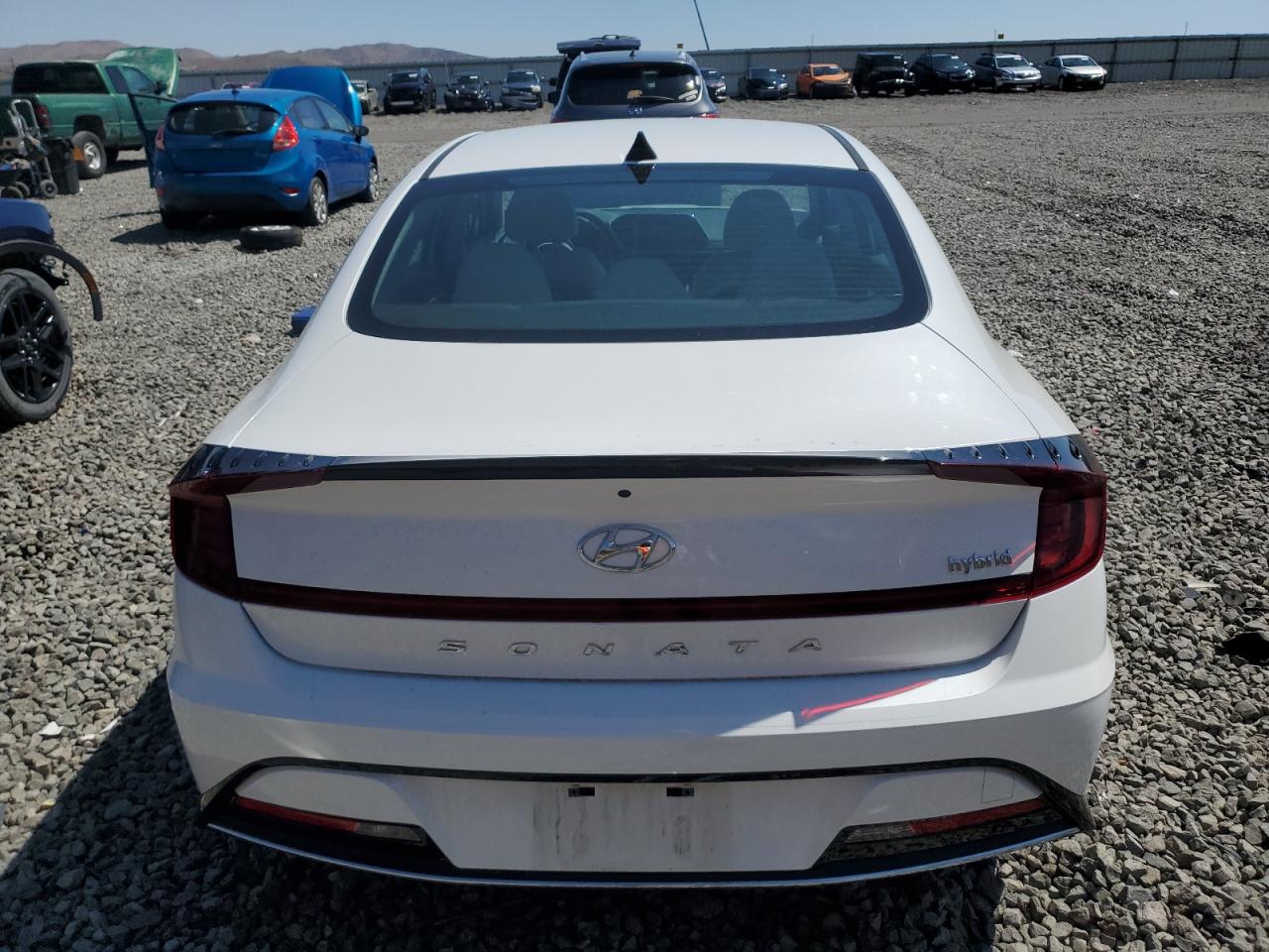 HYUNDAI SONATA HYBRID