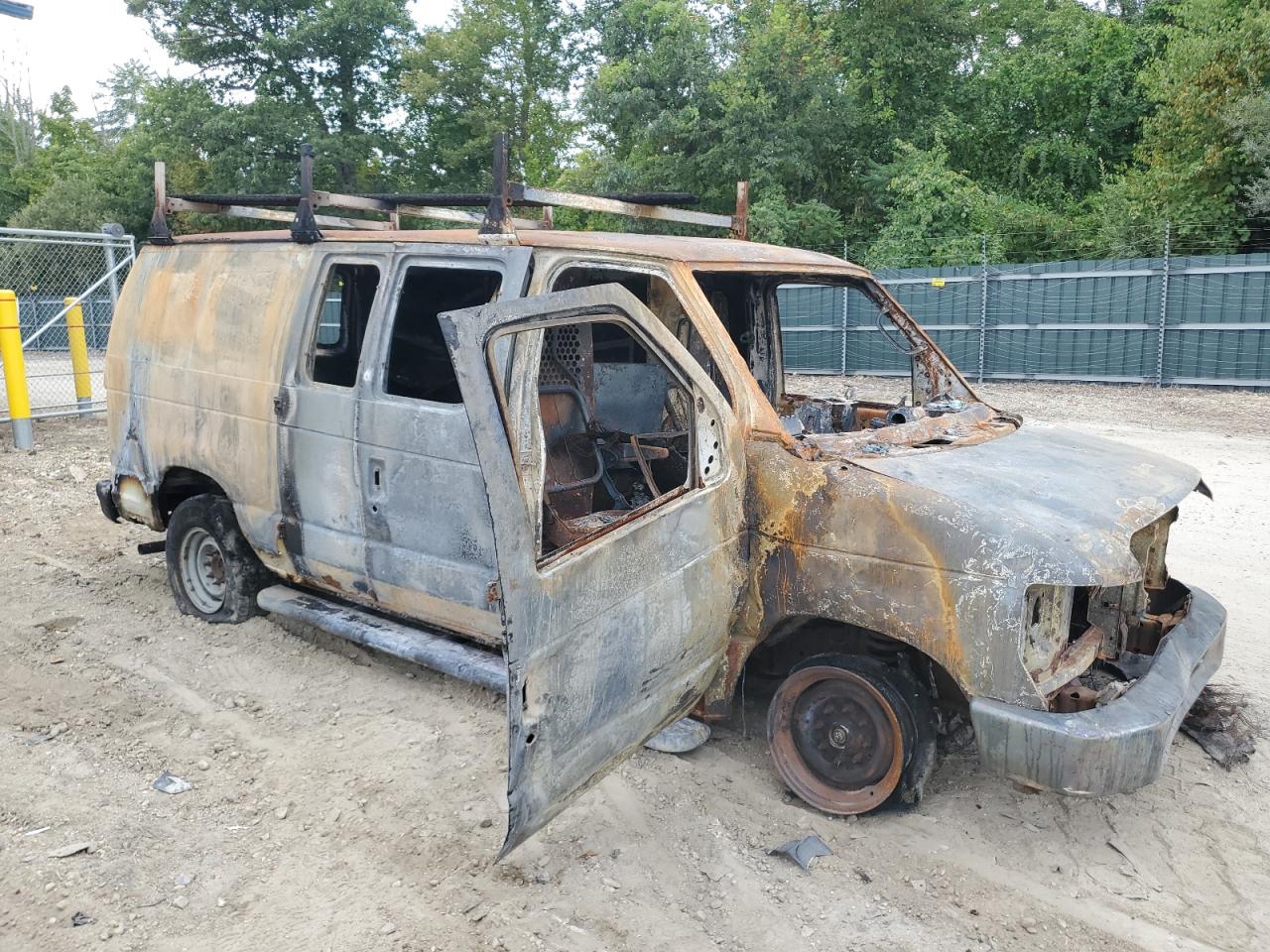 FORD ECONOLINE E250 VAN