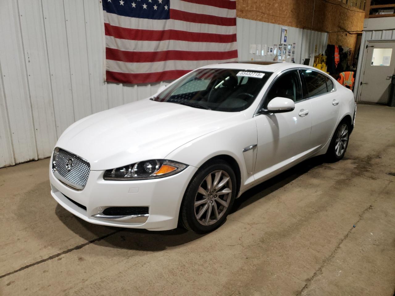 JAGUAR XF