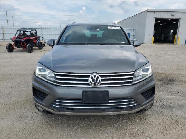 2017 VOLKSWAGEN TOUAREG WO WVGRF7BP3HD002656