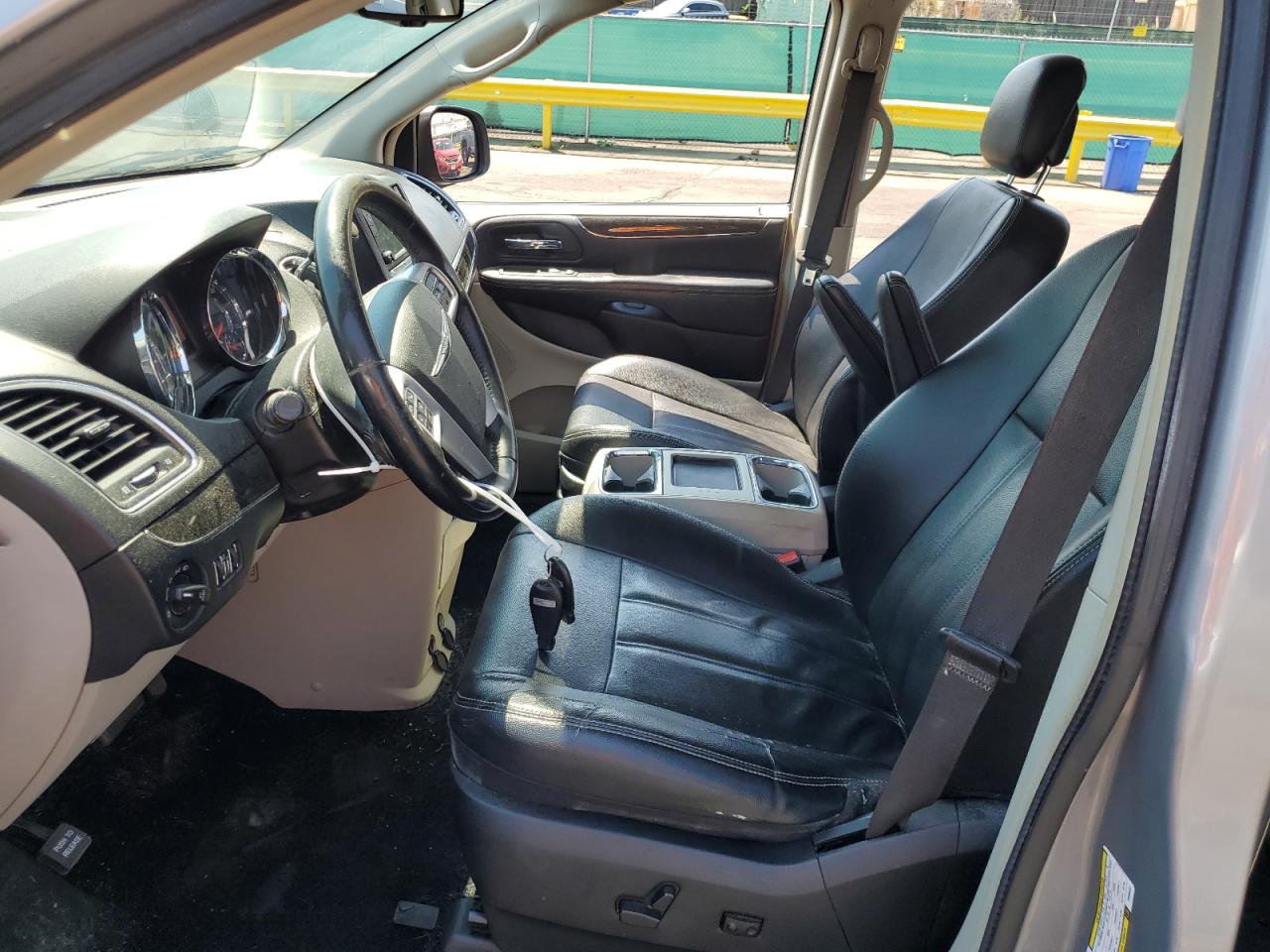 CHRYSLER TOWN & COUNTRY TOURING