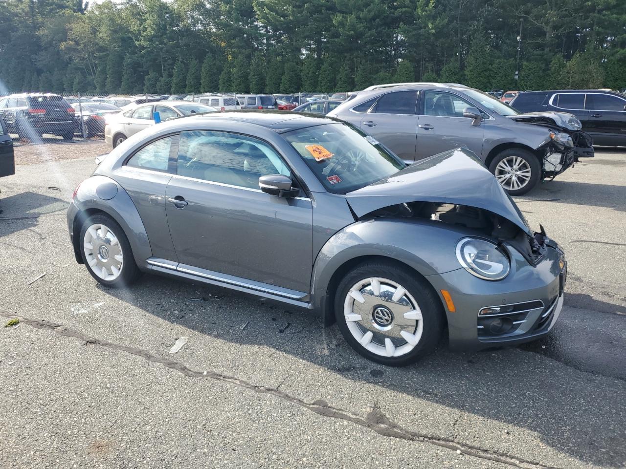 VOLKSWAGEN BEETLE S