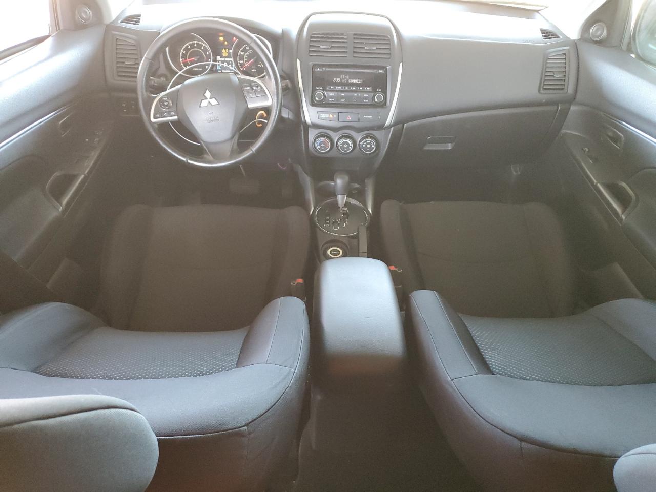 MITSUBISHI OUTLANDER ES