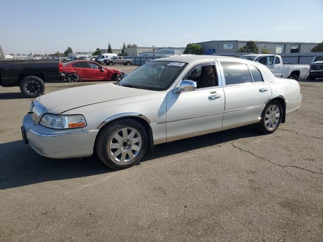 LINCOLN TOWN CAR S