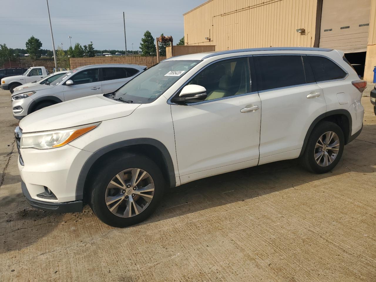 TOYOTA HIGHLANDER XLE