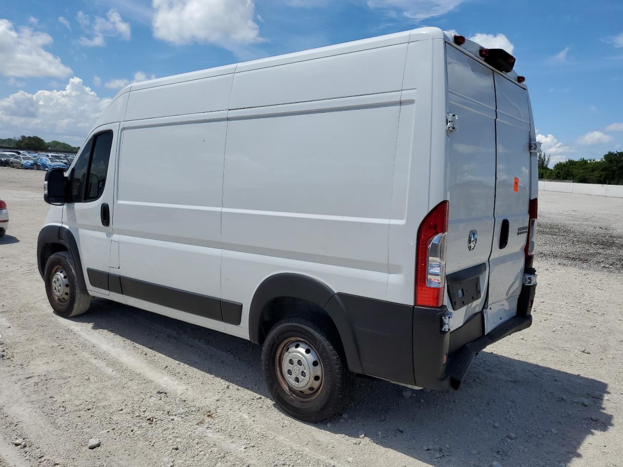 RAM PROMASTER 1500 HIGH