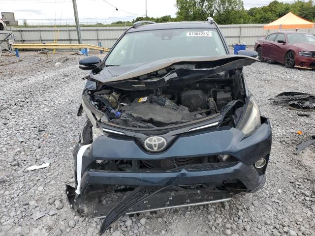 2017 TOYOTA RAV4 XLE JTMWFREV8HJ110396