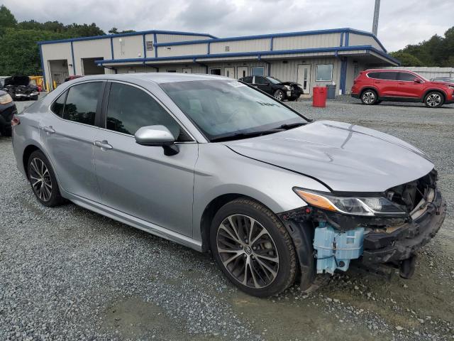 2018 TOYOTA CAMRY SE 4T1B11HK8JU592223