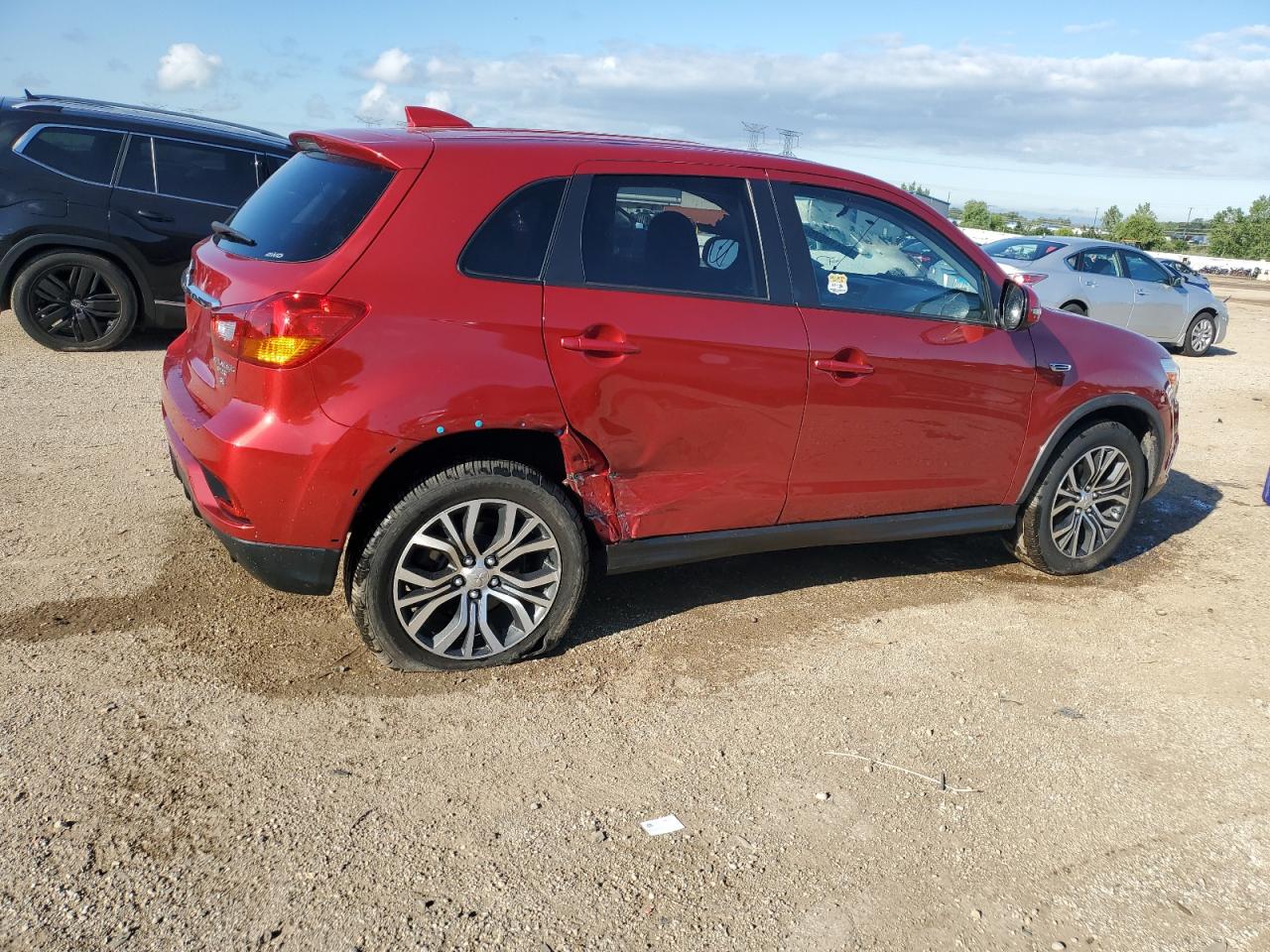 MITSUBISHI OUTLANDER ES