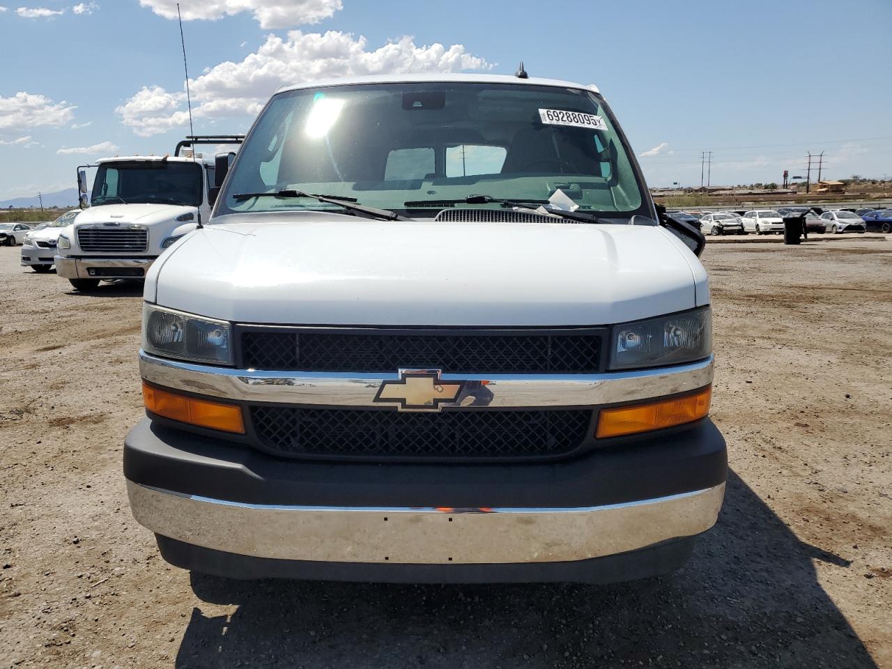 CHEVROLET EXPRESS LT
