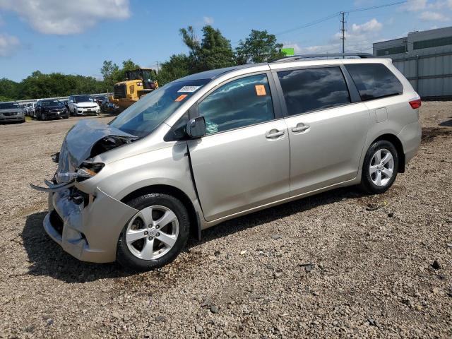 2017 TOYOTA SIENNA LE #3282544900