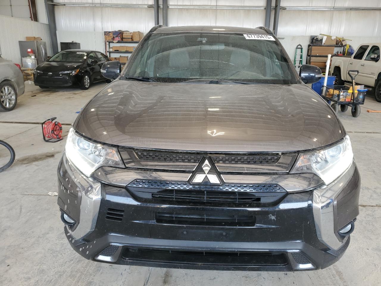 MITSUBISHI OUTLANDER SE