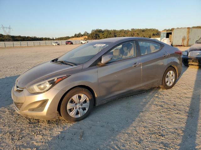 HYUNDAI ELANTRA SE