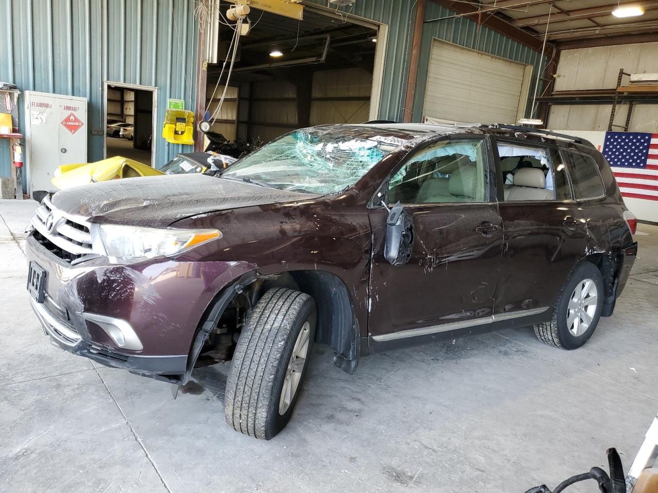 TOYOTA HIGHLANDER BASE