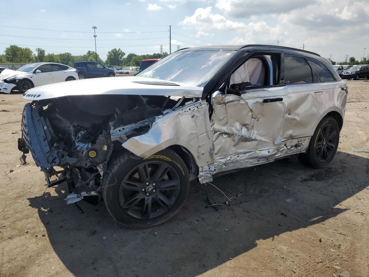 LAND ROVER RANGE ROVER R-DYNAMIC SE