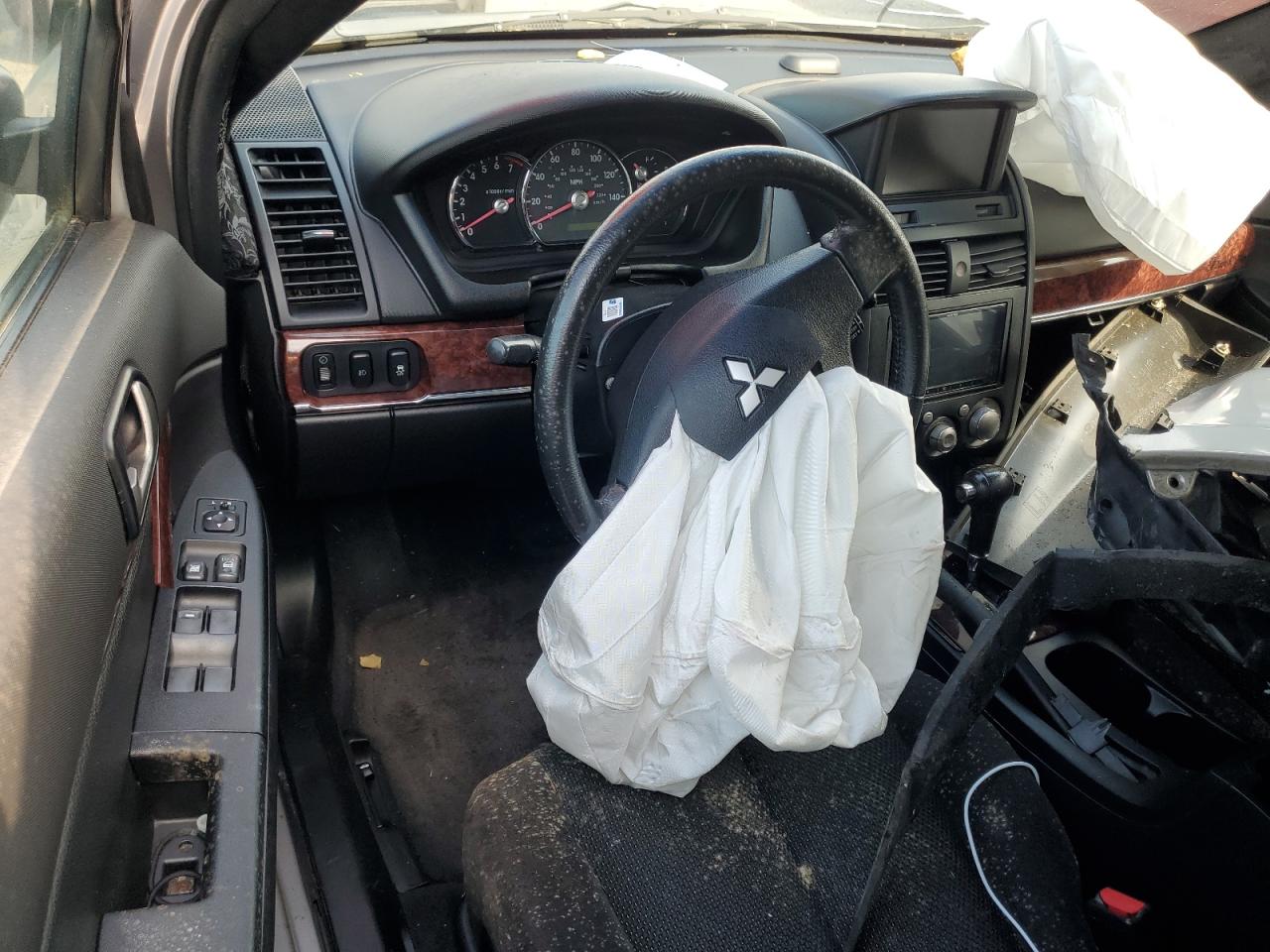 MITSUBISHI GALANT ES