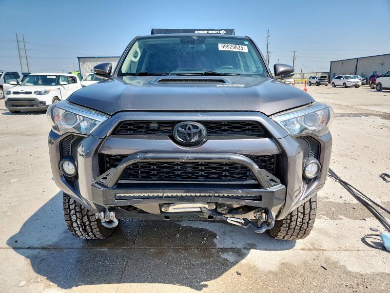 2017 TOYOTA 4RUNNER SR JTEBU5JR9H5470870