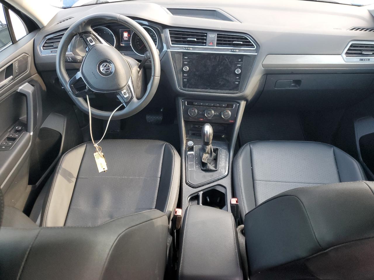 VOLKSWAGEN TIGUAN SE