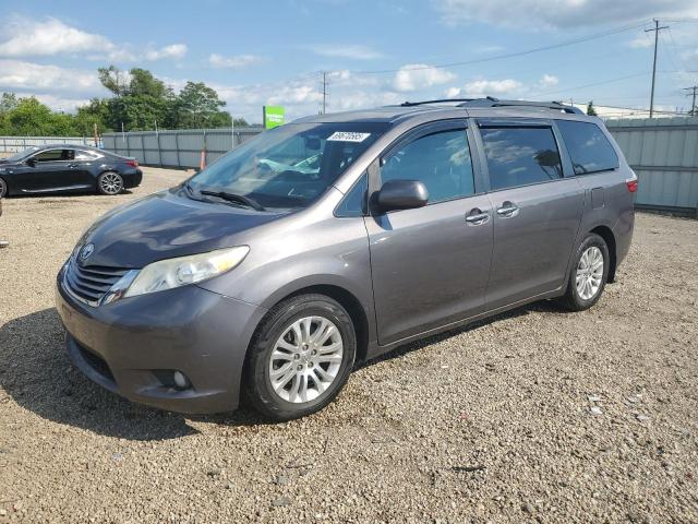 2016 TOYOTA SIENNA XLE - 5TDYK3DC3GS696878