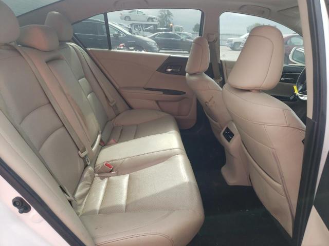 2017 HONDA ACCORD TOU 1HGCR3F98HA011572