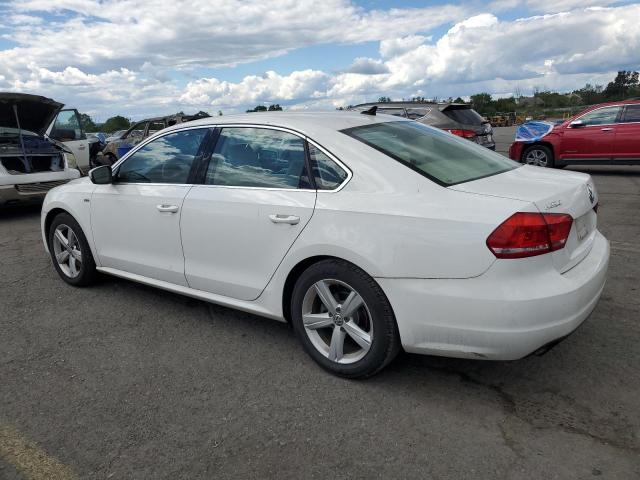 2015 VOLKSWAGEN PASSAT S 1VWAT7A38FC107346