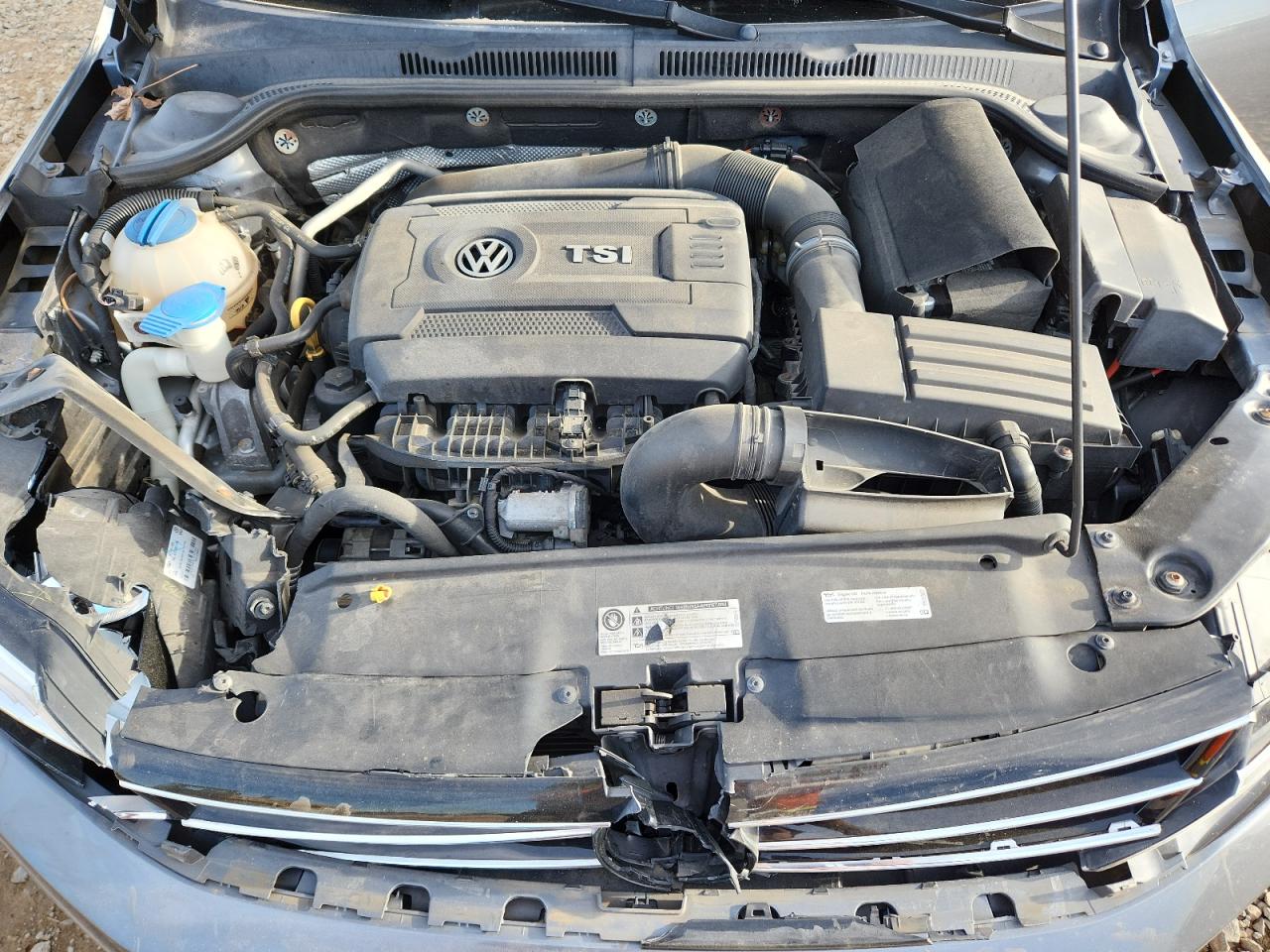 VOLKSWAGEN JETTA SE