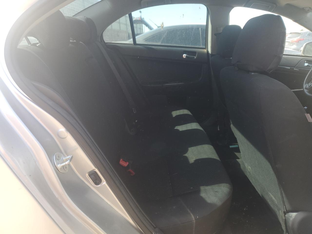 MITSUBISHI LANCER ES