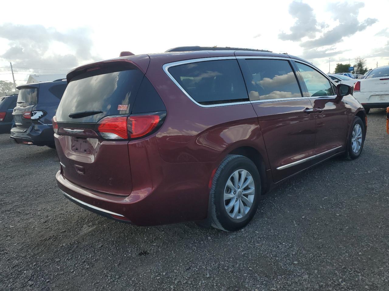 CHRYSLER PACIFICA TOURING L