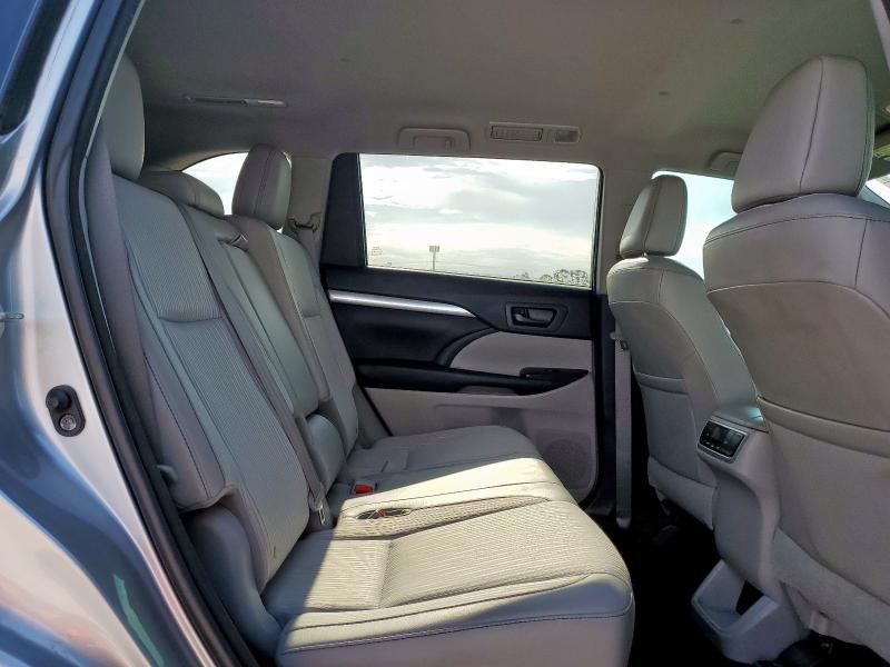2016 TOYOTA HIGHLANDER 5TDZKRFH2GS163453