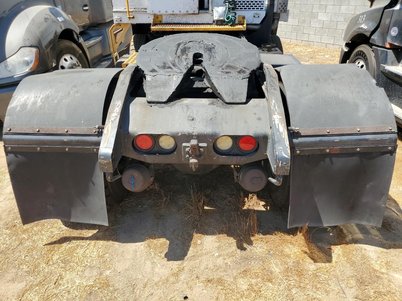 Lot #3296381720 2011 CAPACITY TJ5000