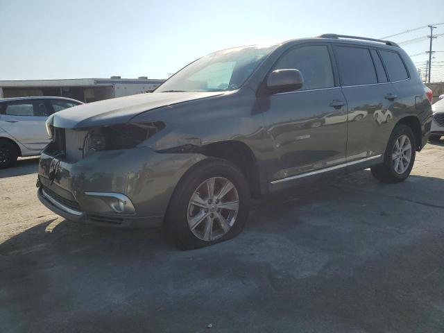 TOYOTA HIGHLANDER