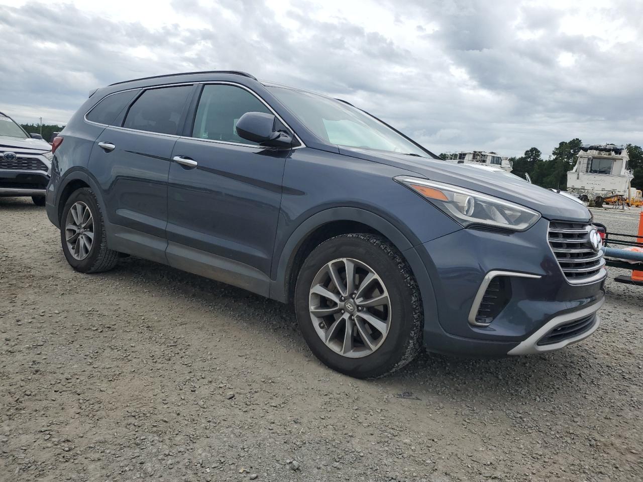 HYUNDAI SANTA FE SE
