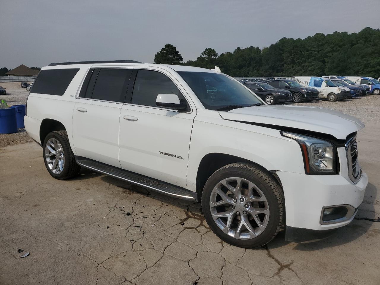 GMC YUKON C1500 SLT